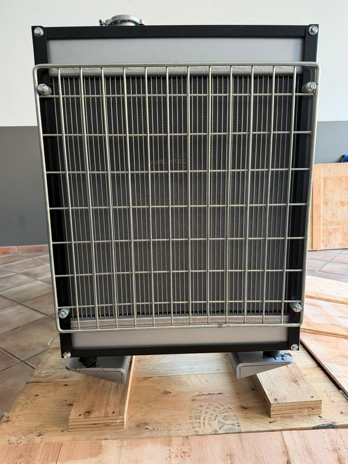 ADR3AP radiator front view